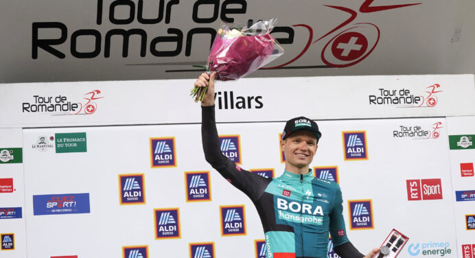 Tour de Romandie 2022: etap 5. Aleksandr Vlasov wygrywa czasówkę i wyścig