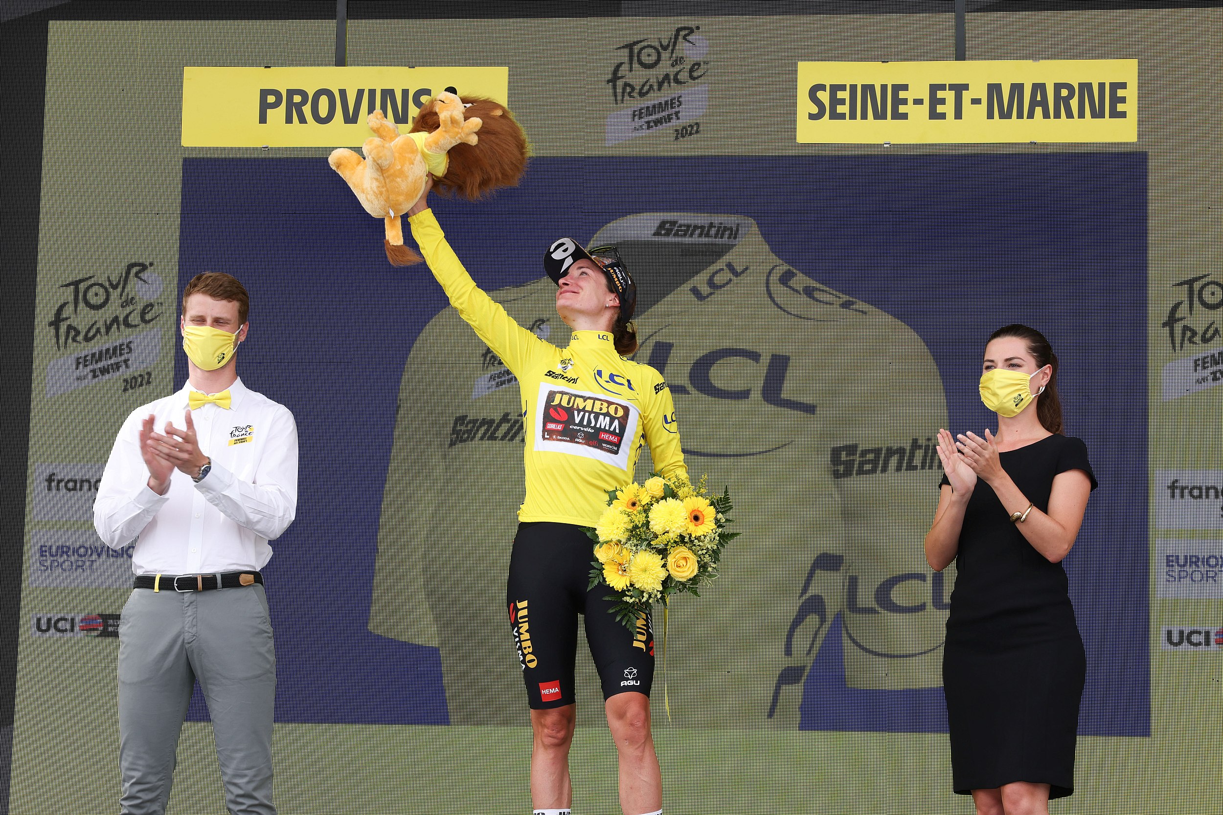 Marianne Vos w żółtej koszulce liderki Tour de France Femmes
