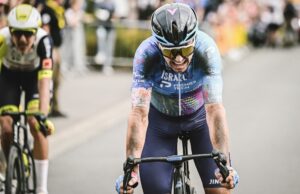 Simon Clarke wygrywa etap Tour de France