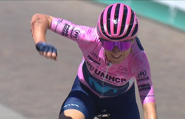 Giro d’Italia Donne 2022: etap 8. Annemiek van Vleuten poza zasięgiem rywalek