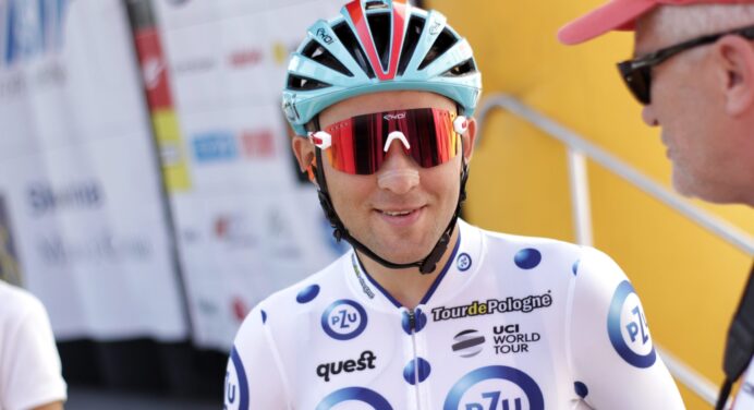 Vuelta a Espana 2022. Kamil Małecki gotowy na trzy tygodnie ścigania