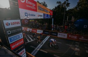 Arnaud Demare wygrywa etap Tour de Pologne w Krakowie