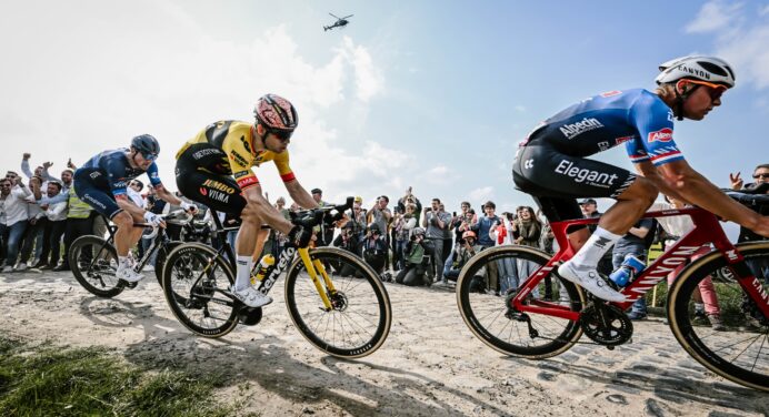 Paryż-Roubaix 2023. Najlepszy dzień Van der Poela, koszmar Van Aerta