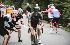 Jai Hindley atakuje w Pirenejach podczas Tour de France