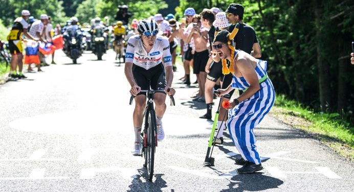 „Dzikie karty” do Tour de France | Benoot opóźni swój sezon