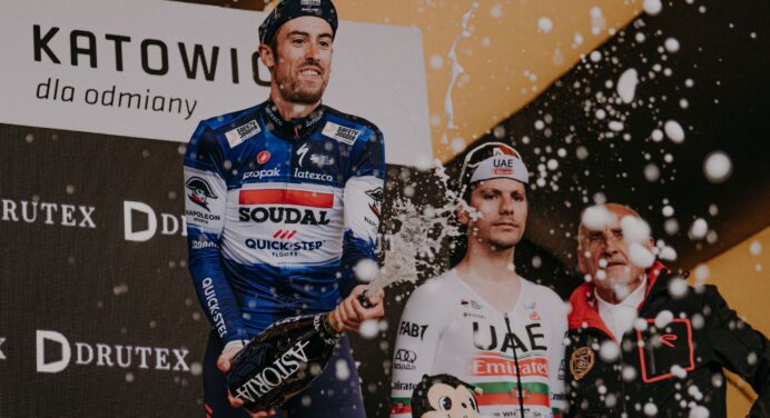 Tour de Pologne 2023: etap 6. Mattia Cattaneo wygrywa w czasówce, Mohoric liderem