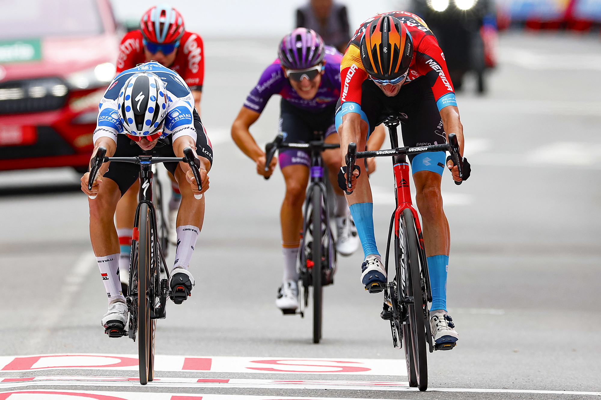 Vuelta a Espana 2023: etap 20. Wout Poels ograł Remco Evenepoela