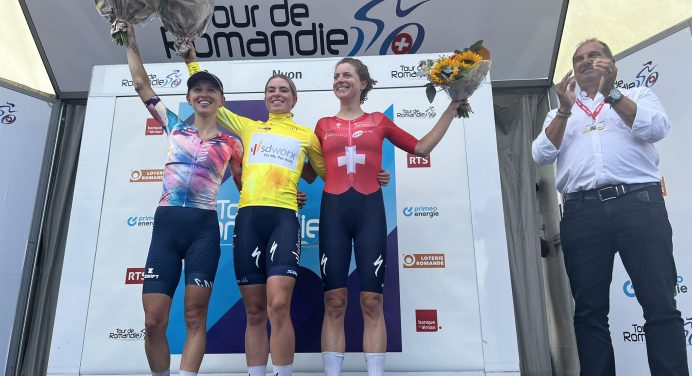 Tour de Romandie Féminin 2023: etap 3. Zwycięstwo Liane Lippert, Vollering w generalce