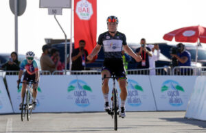 Lotte Kopecky wygrywa etap UAE Tour przed Neve Bradbury