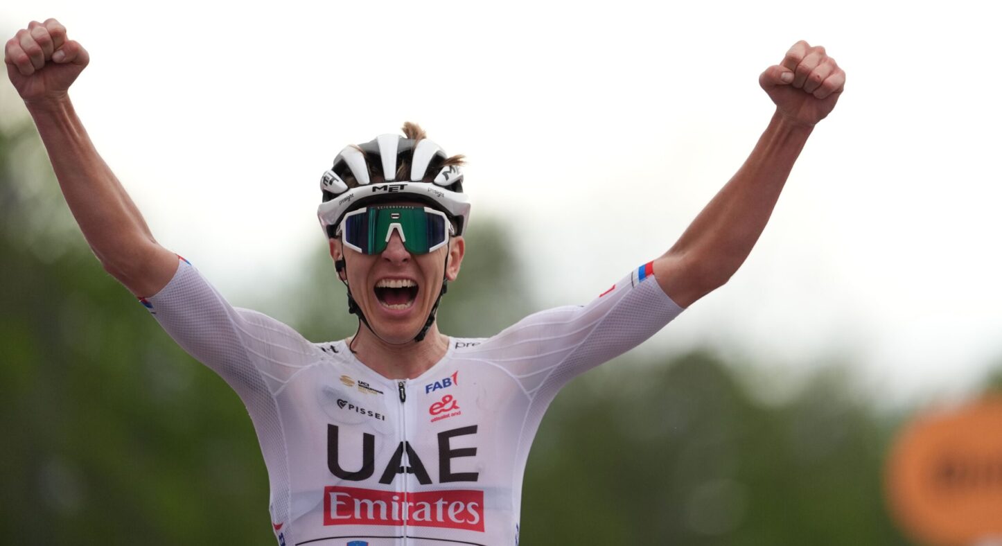 Giro d’Italia 2023: etap 2. Triumf Tadeja Pogacara na Oropie